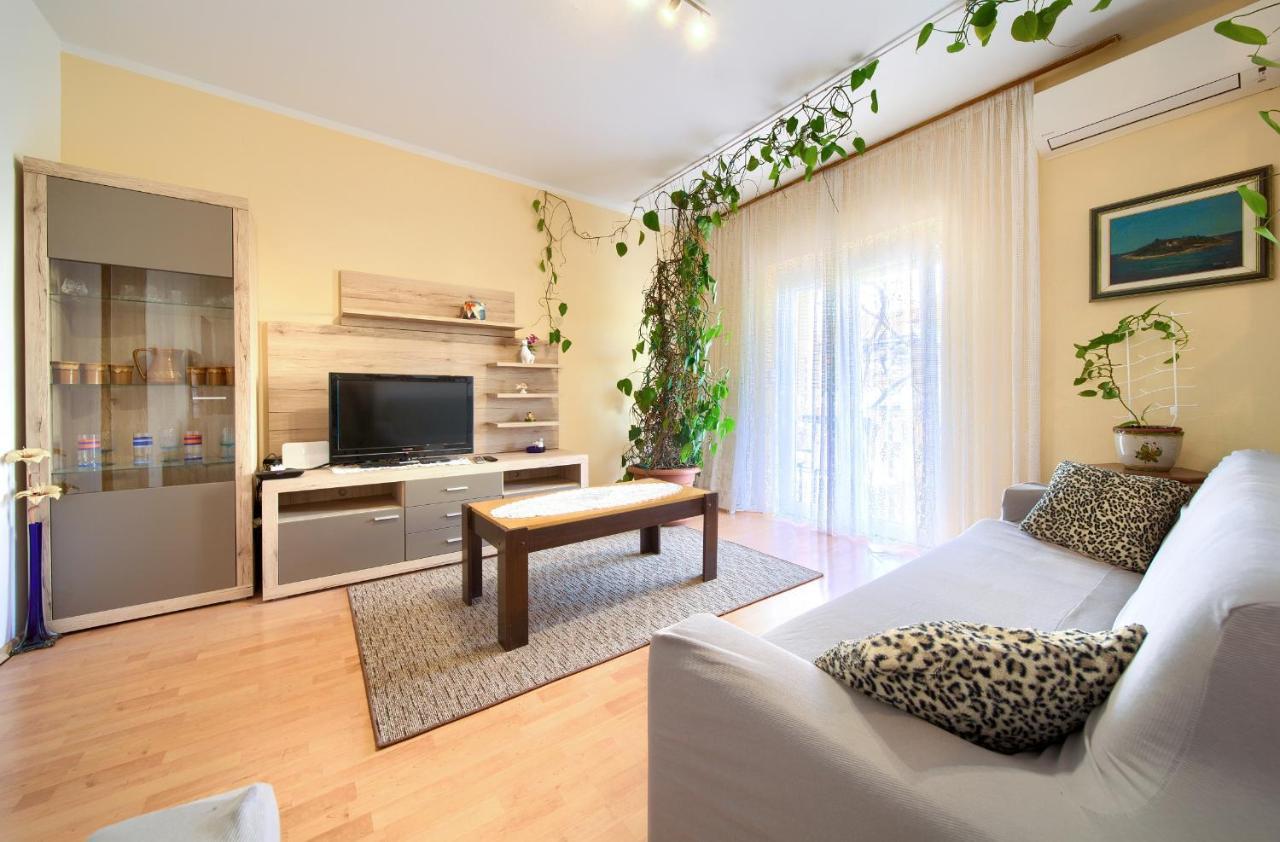 Apartments Petra Крк Экстерьер фото