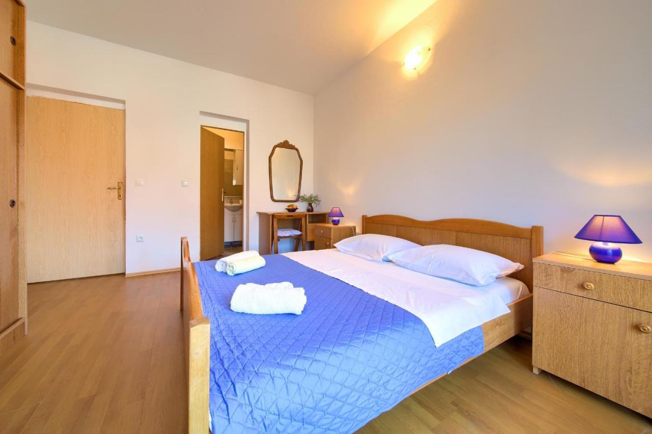 Apartments Petra Крк Экстерьер фото